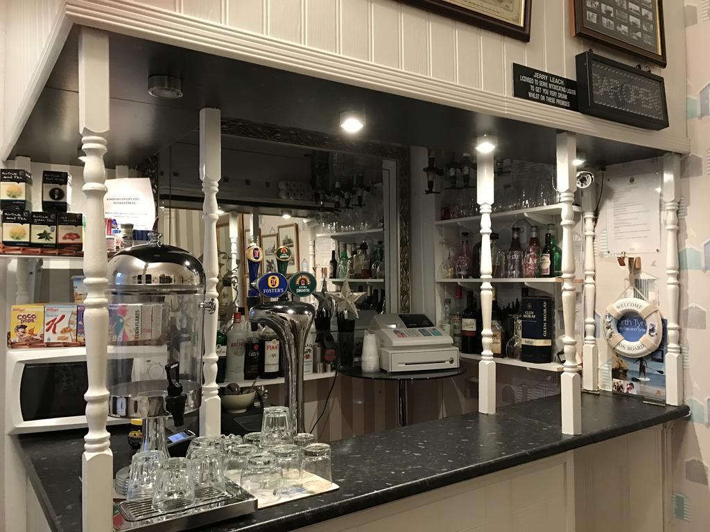 Lighthouse Guest House 위틀리베이 외부 사진
