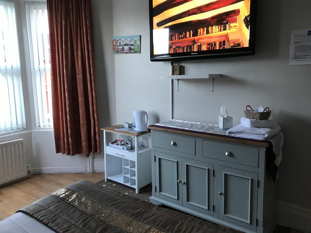 Lighthouse Guest House 위틀리베이 외부 사진