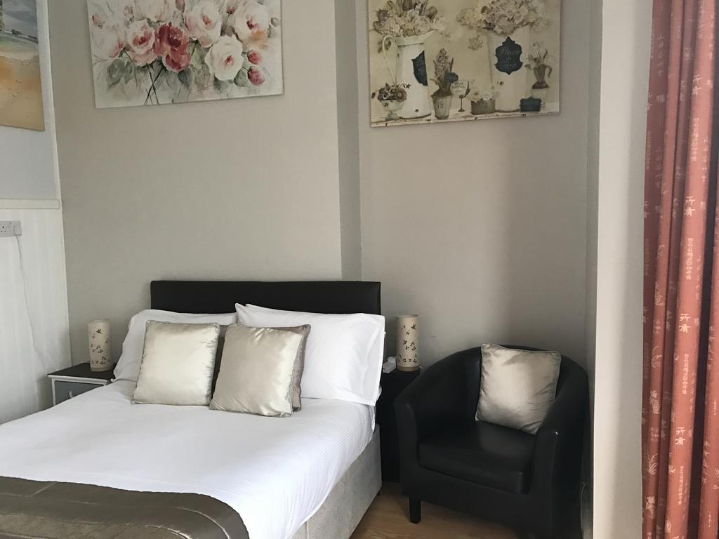 Lighthouse Guest House 위틀리베이 외부 사진