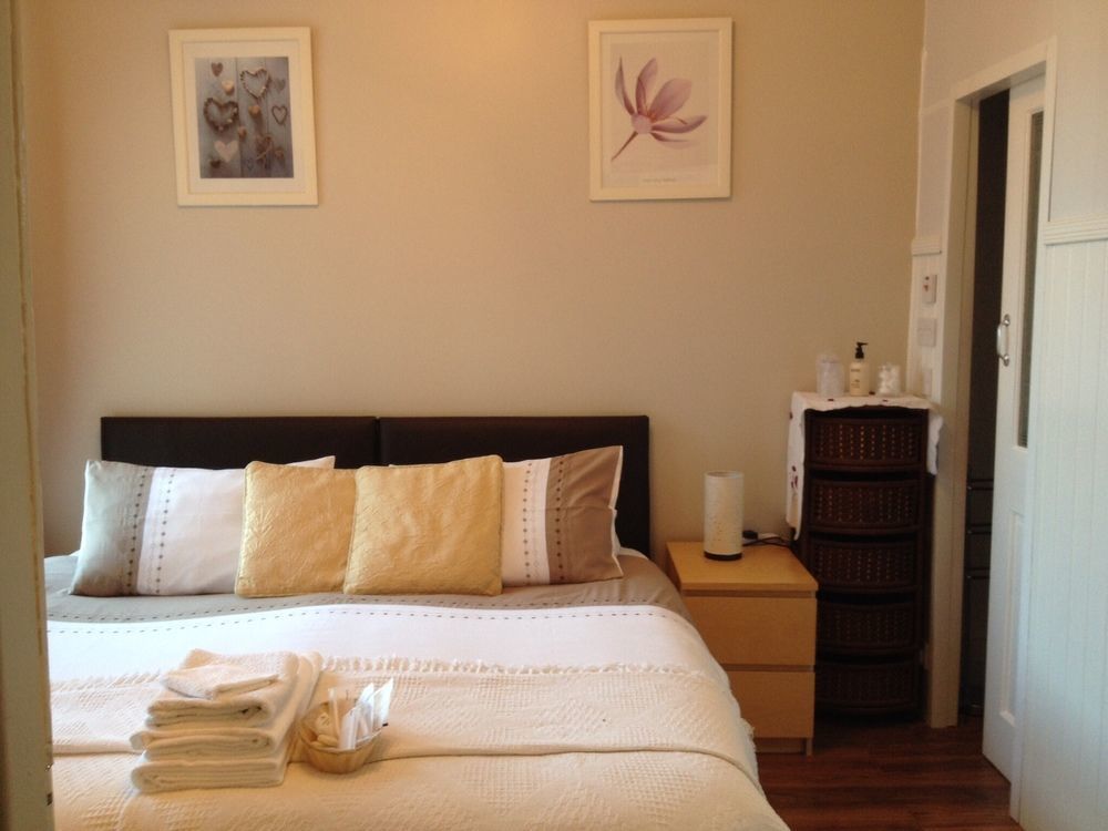 Lighthouse Guest House 위틀리베이 외부 사진