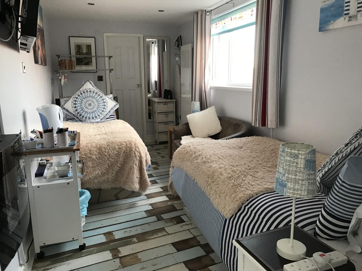 Lighthouse Guest House 위틀리베이 외부 사진