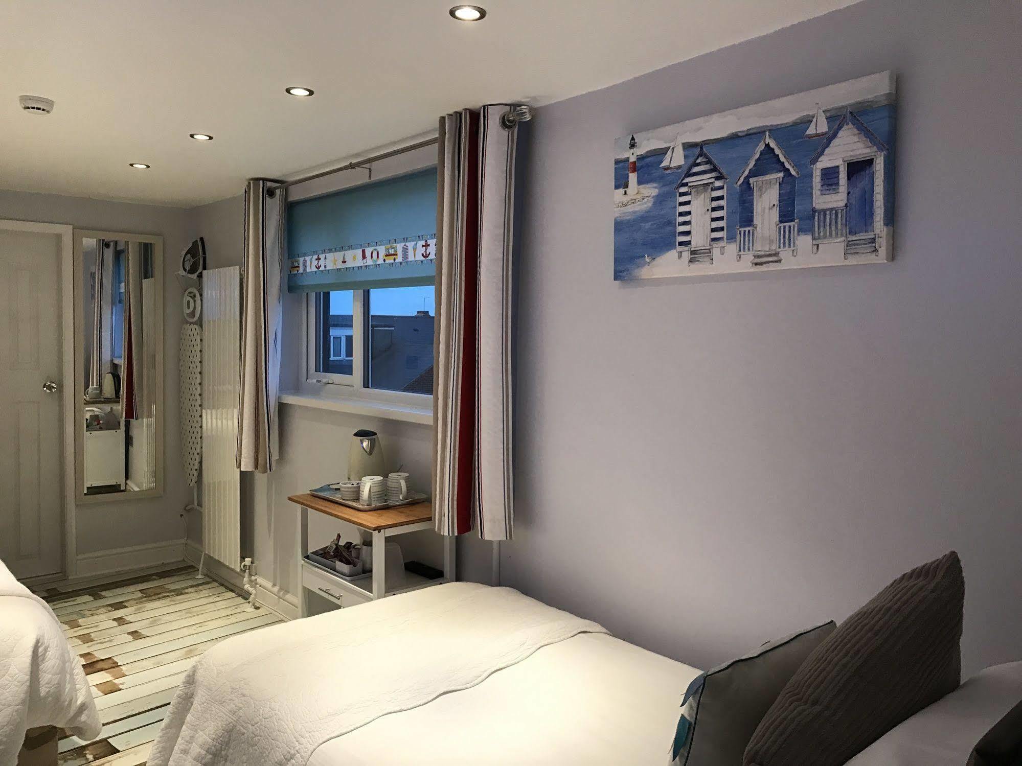 Lighthouse Guest House 위틀리베이 외부 사진