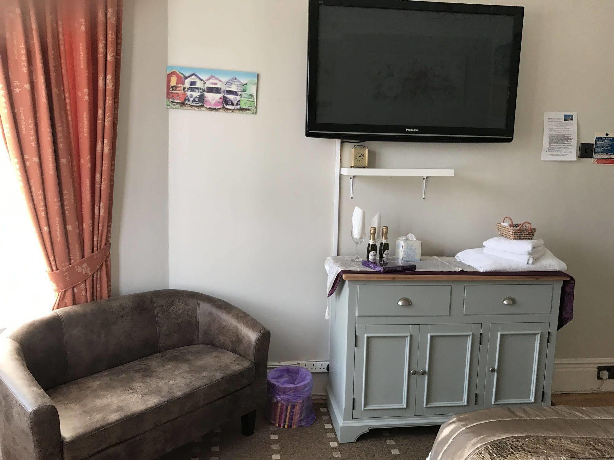 Lighthouse Guest House 위틀리베이 외부 사진